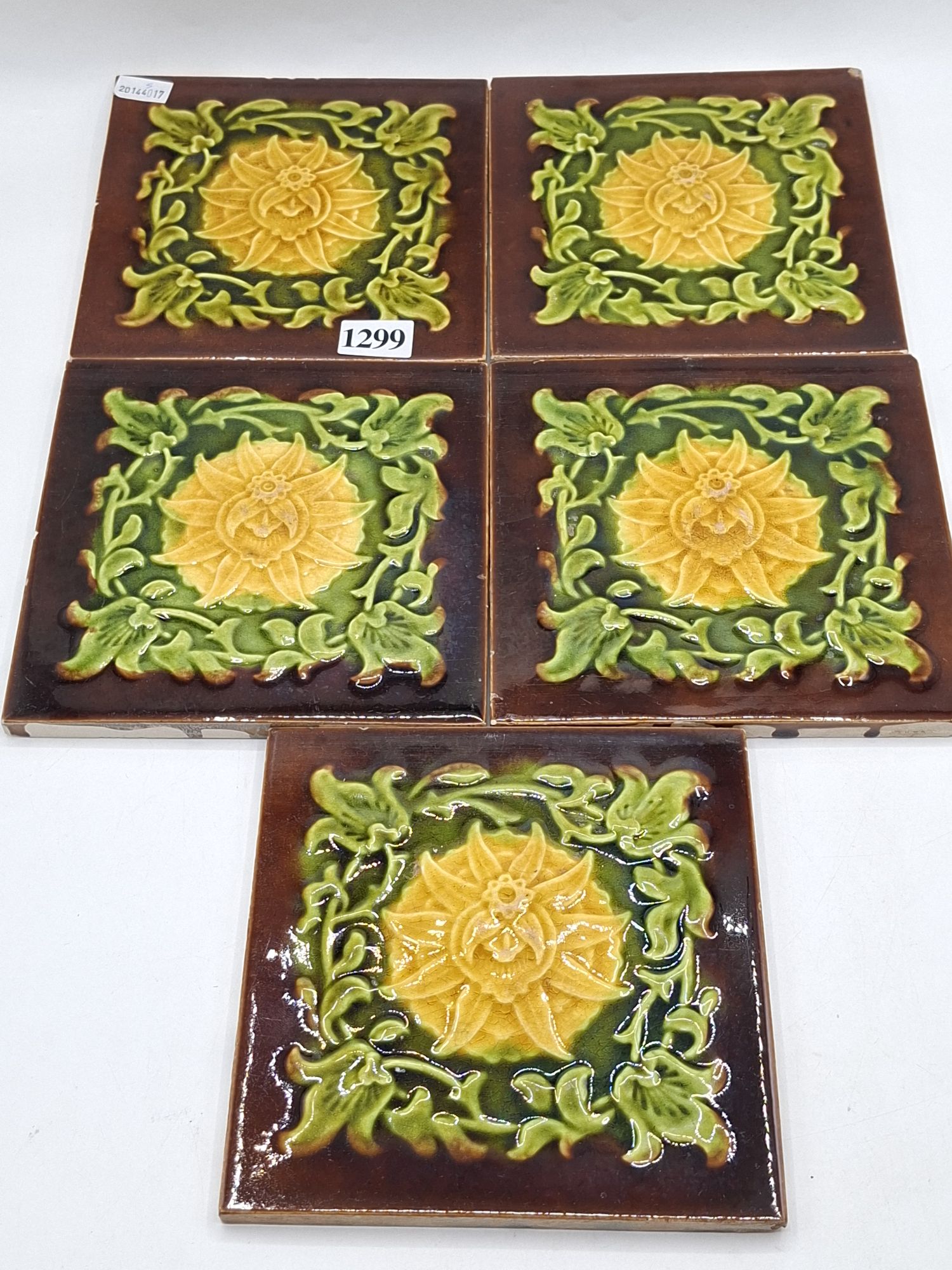 1299 · ART NOUVEAU FLORAL TILES