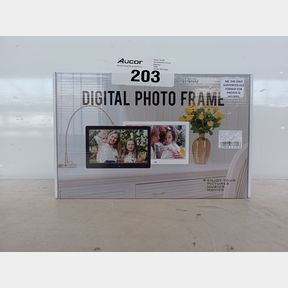 DIGITAL PHOTO FRAME - 10 INCH LED HD 1024 X 600 RESOLUTION - MULTIFUNCTIONAL -
