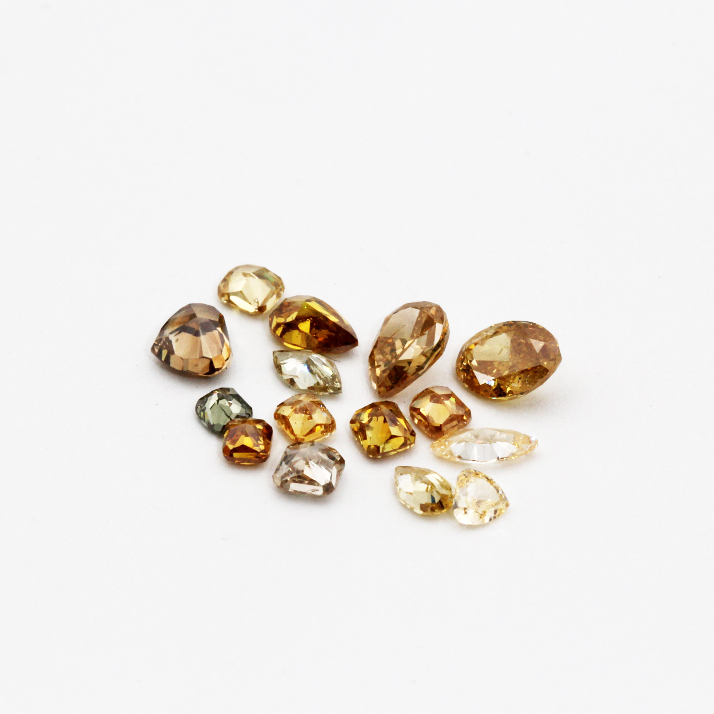 303 · 2.44ct Fancy Coloured Diamond  Parcel