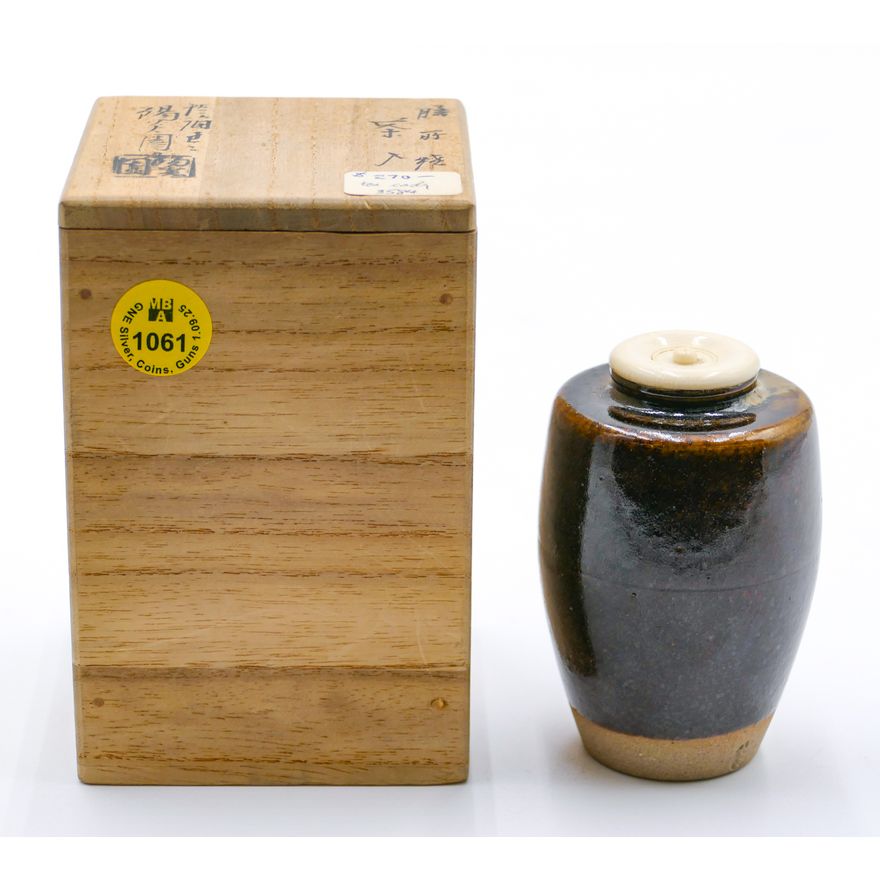 Old Japanese Ceramic Chaire Tea Jar 3.5'' with Tomobako