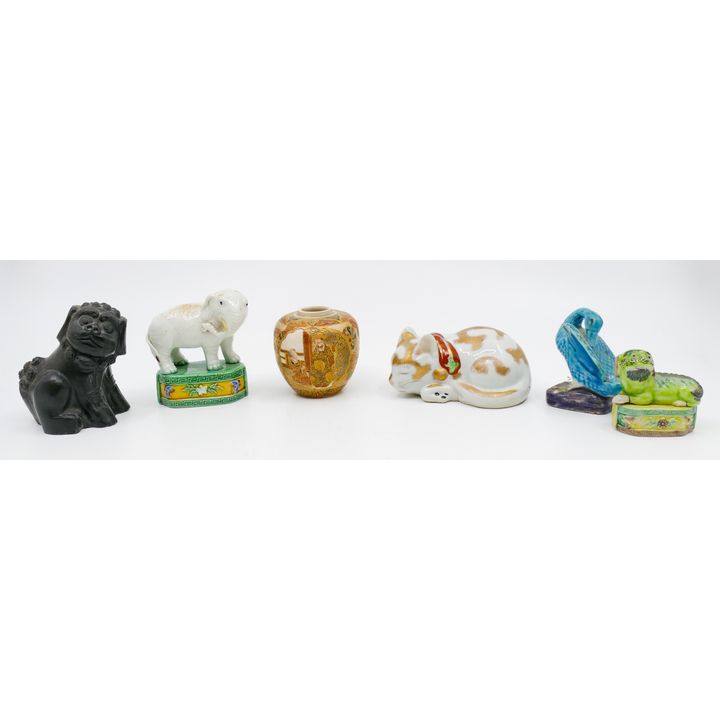 Box Old Asian Porcelain Animal Figures etc.