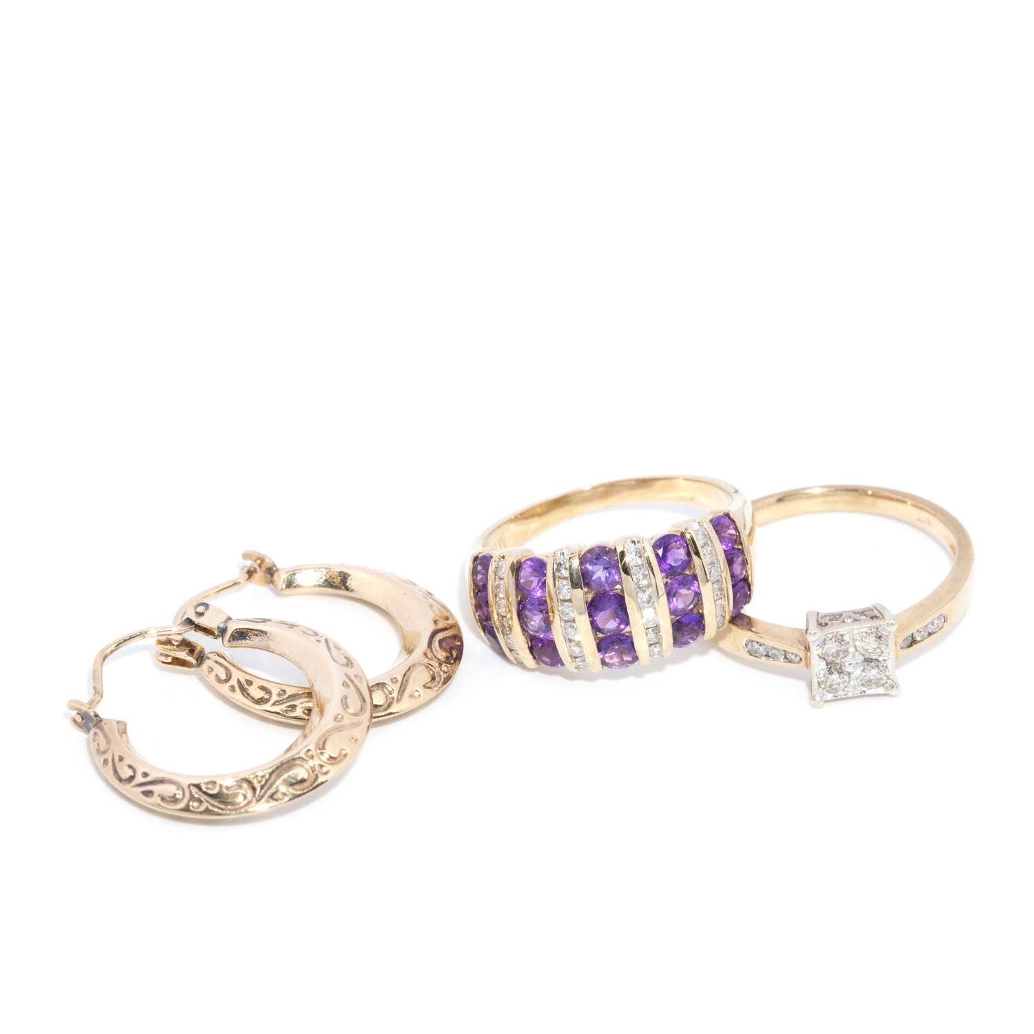 Assorted 9 & 10 carat gold ring and earring set