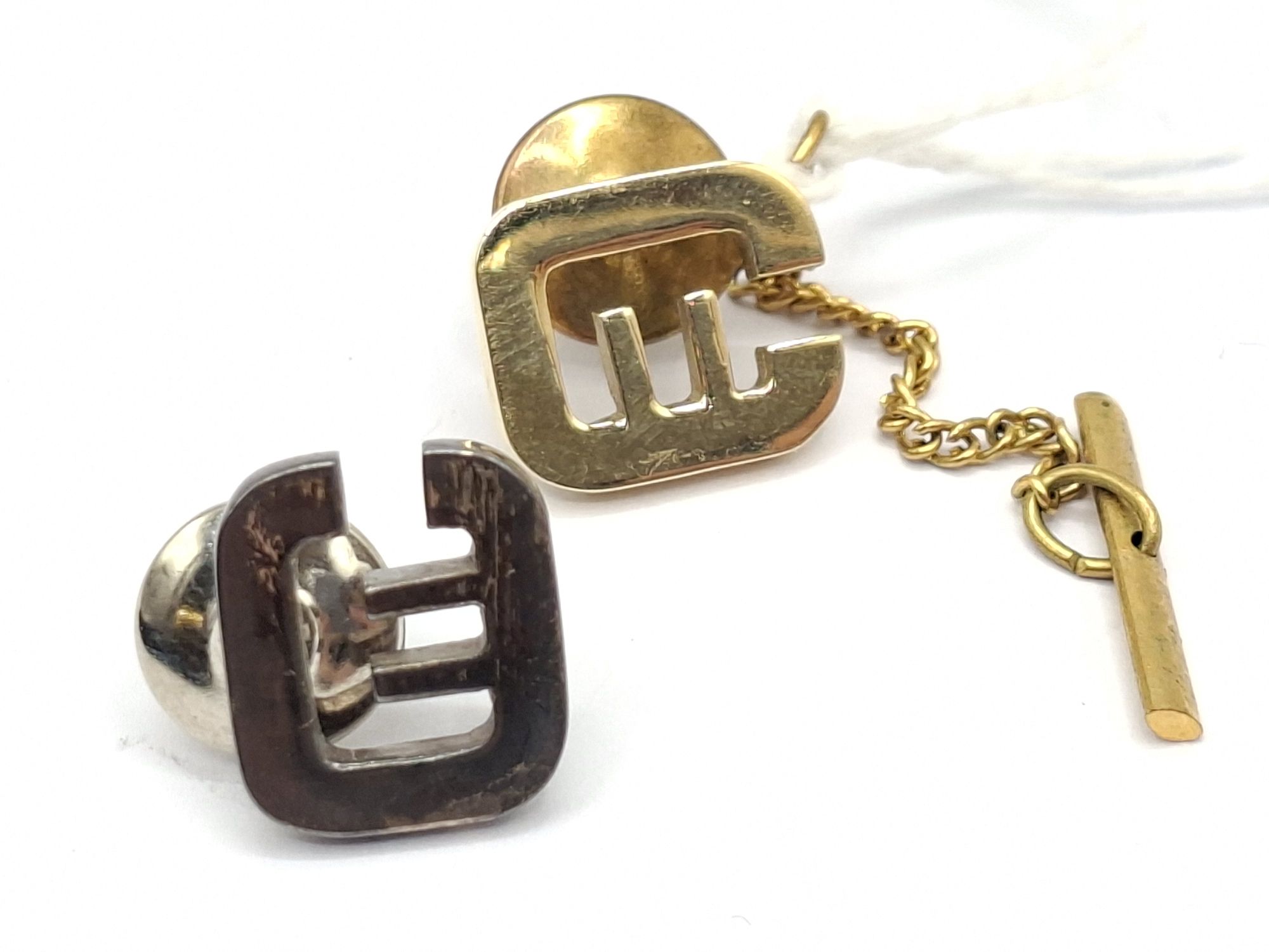 9ct Gold Pin