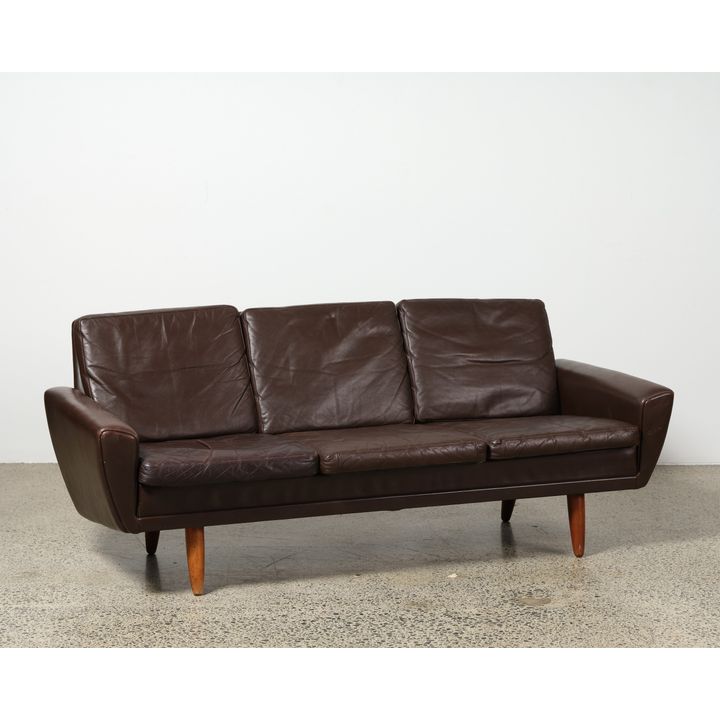 Georg Thams for Vejen Polstermøbelfabrik, Denmark - Leather three-seater ‘Model 64’ sofa, 1960s