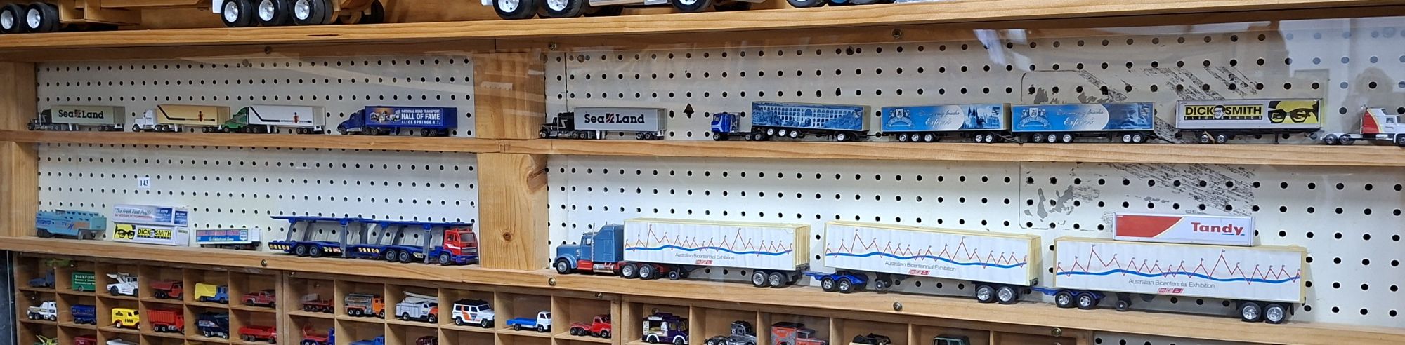 143 · DIE CAST TRUCKS