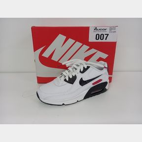 NIKE AIR MAX 90 LTR SE - WHITE/BLACK-VERY BERRY - UK 4 defective
