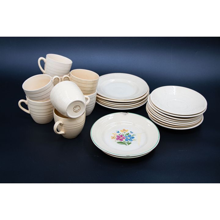 Crown Lynn Potteries - Early vitrified Paris Ware part tea service