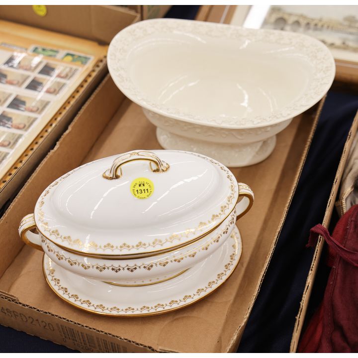 Box Minton & Wedgwood Servers