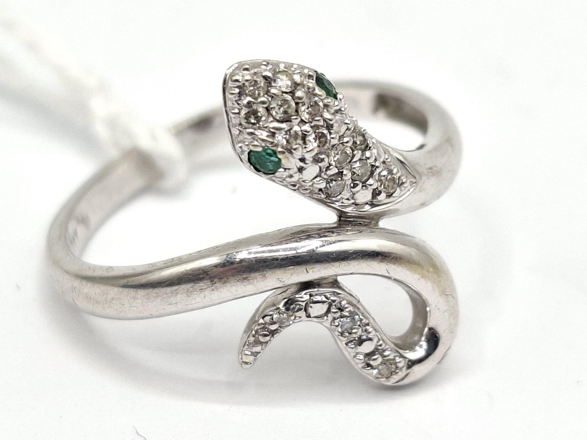 1125 · 9CT GOLD RING