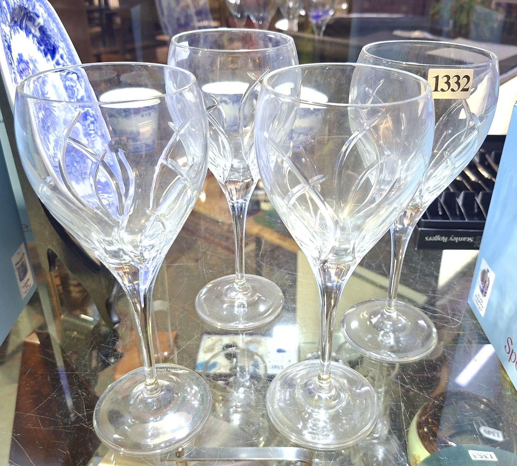 1332 · ROYAL DOULTON