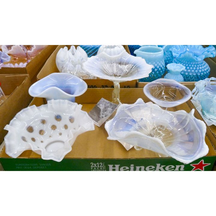 Box 5pc Opalescent Glass Bowls & Compote