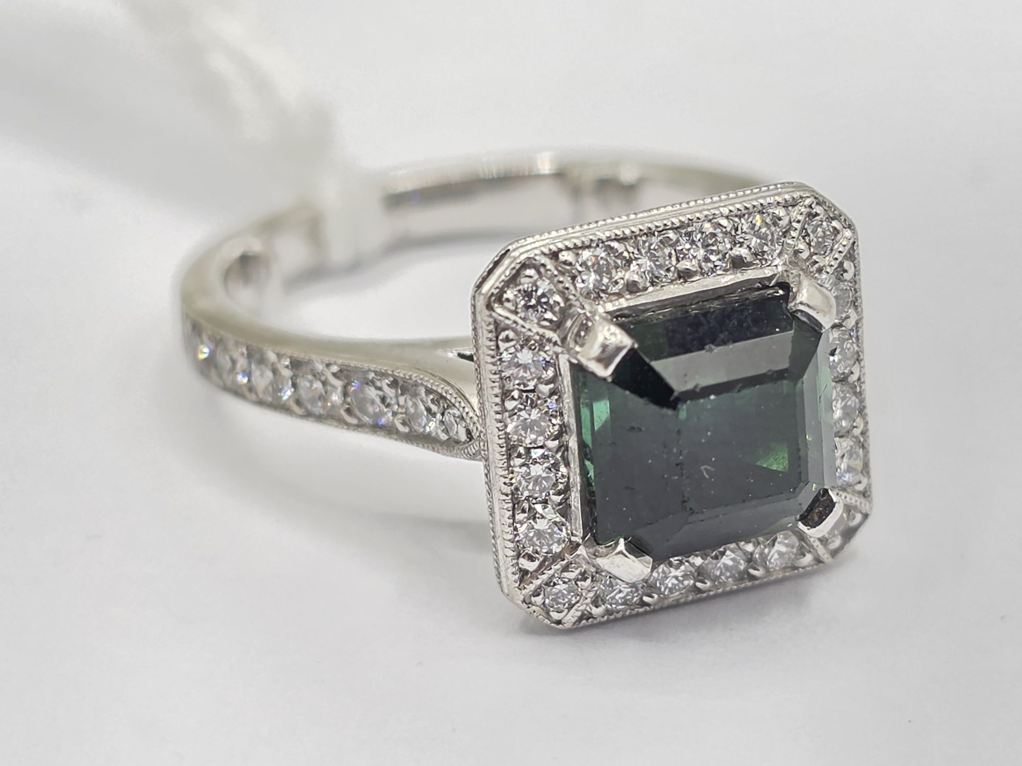 18ct Gold Tourmaline Diamond Ring