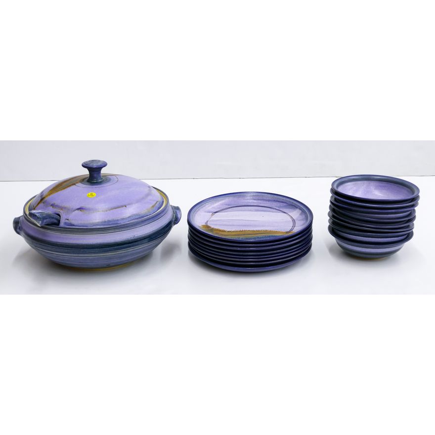 19pc John Dunlap Dinner Set w/ Bowls, Plates, Soup Tureen & Ladle