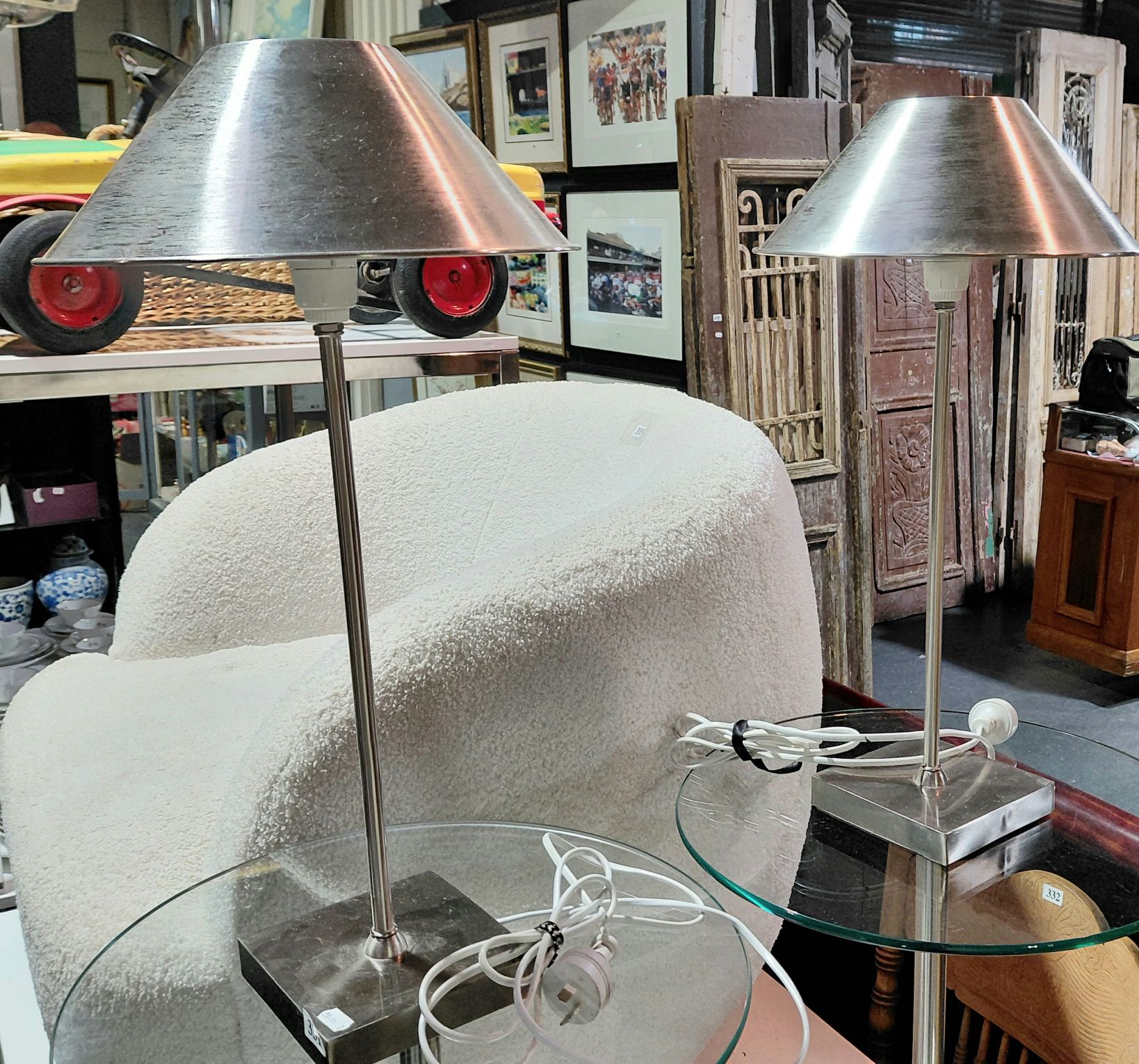 331 · MODERN TABLE LAMPS