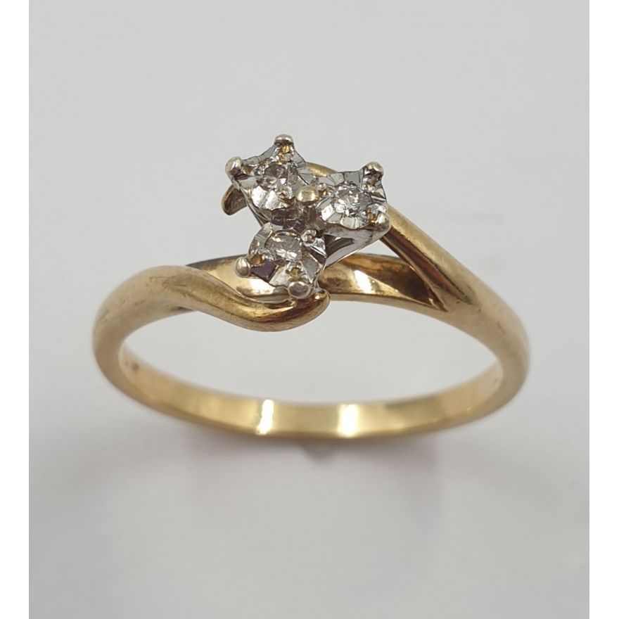 9ct Y/G & W/G Diamond Ring