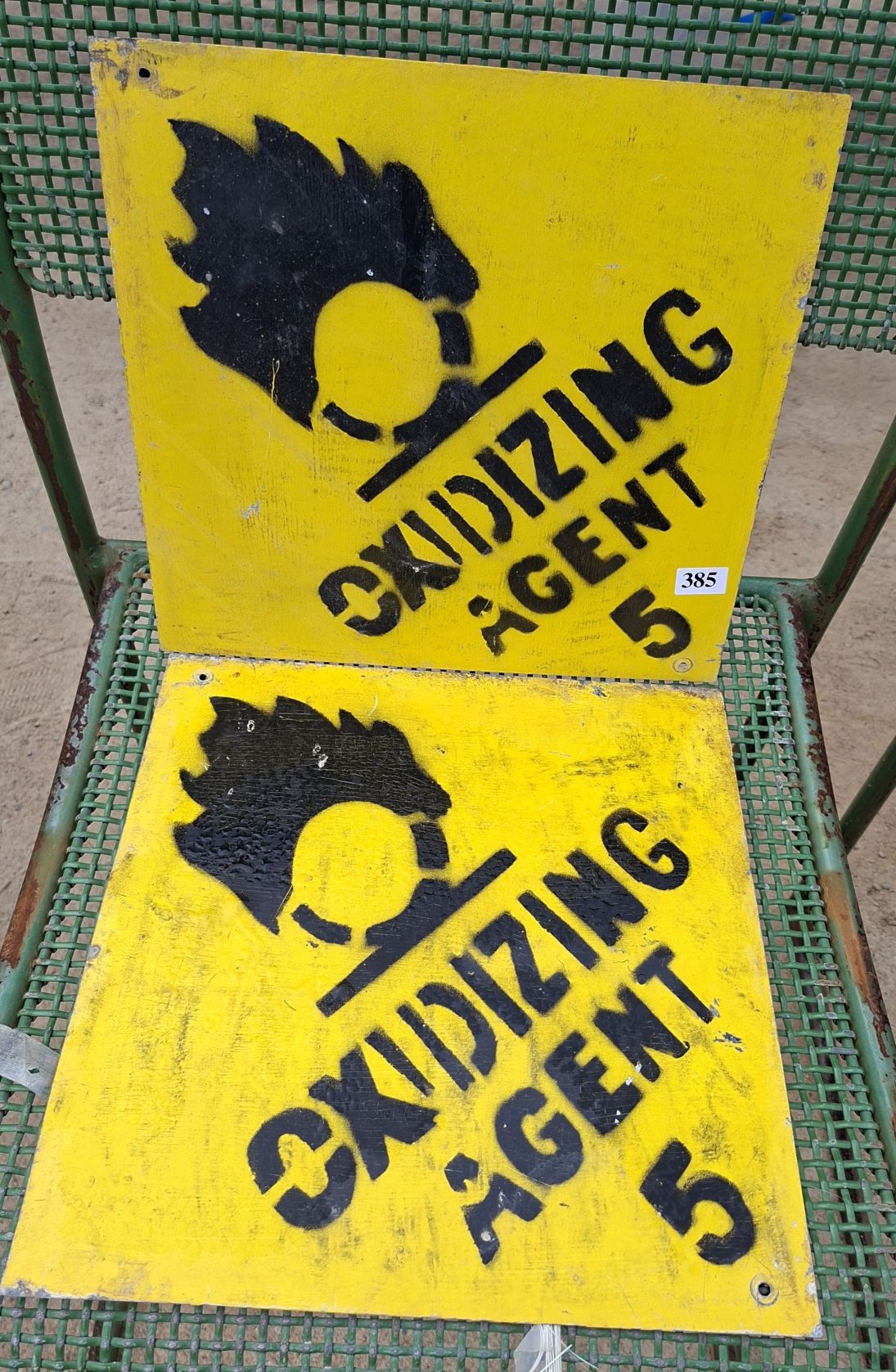 2 Metal Signs