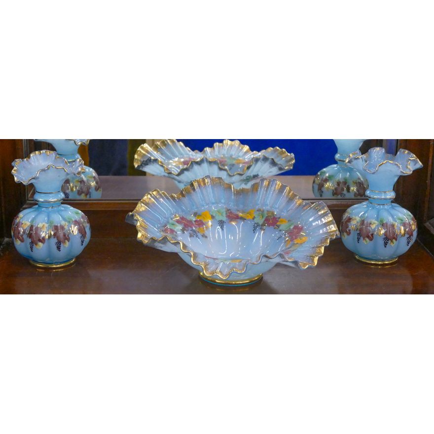 3pc Fenton? Blue Glass Ruffled Vase and Bowl Set