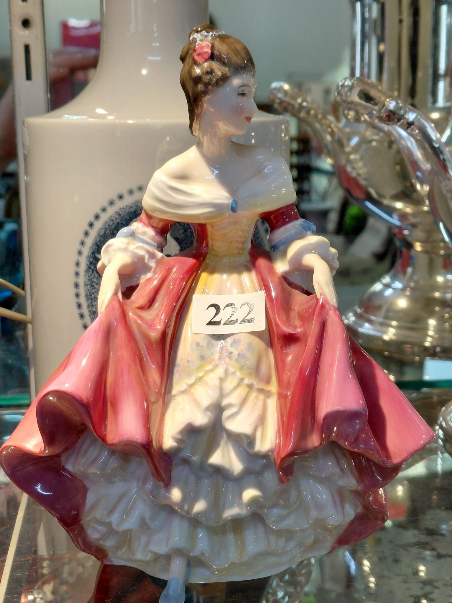 ROYAL DOULTON
