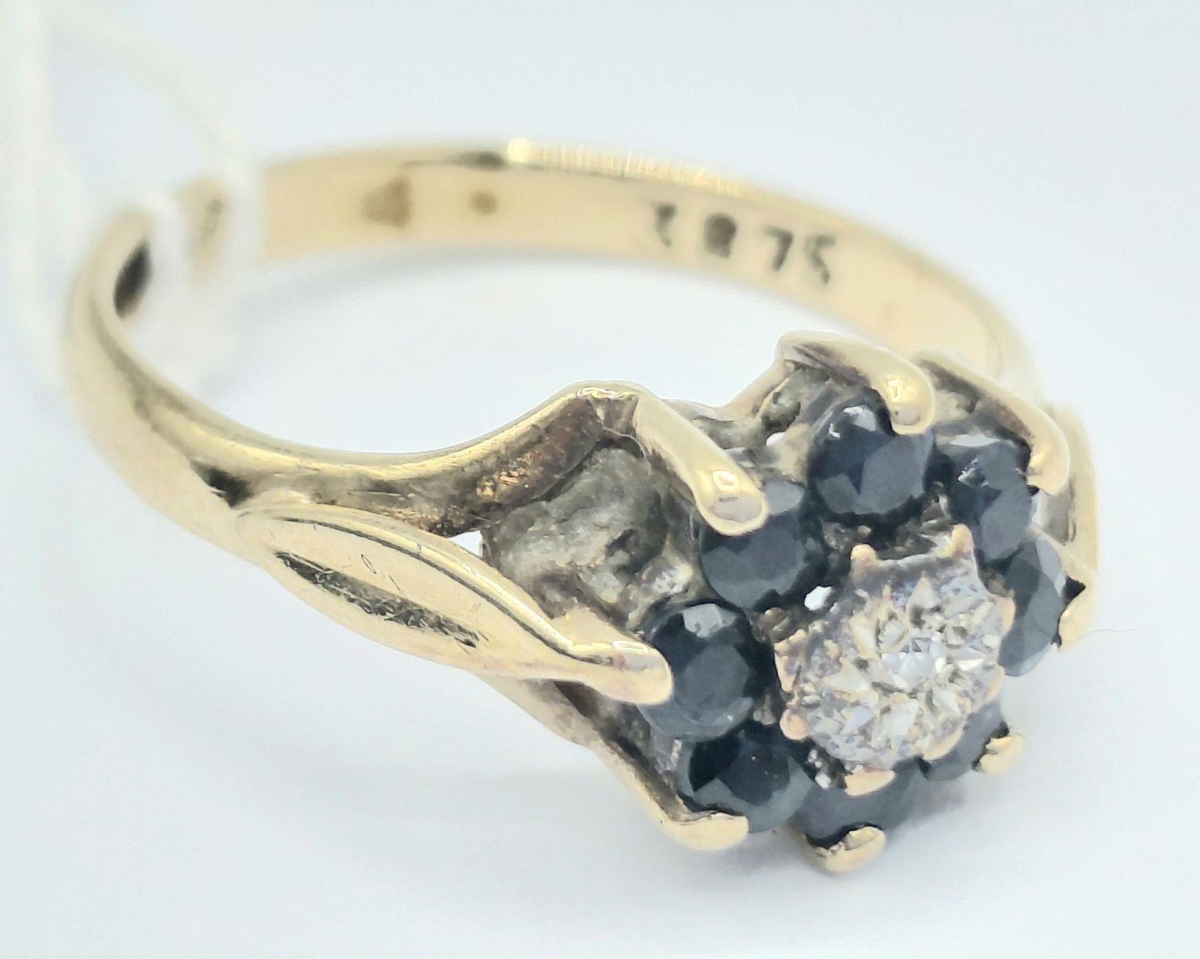 9ct Gold Sapphire Diamond Ring