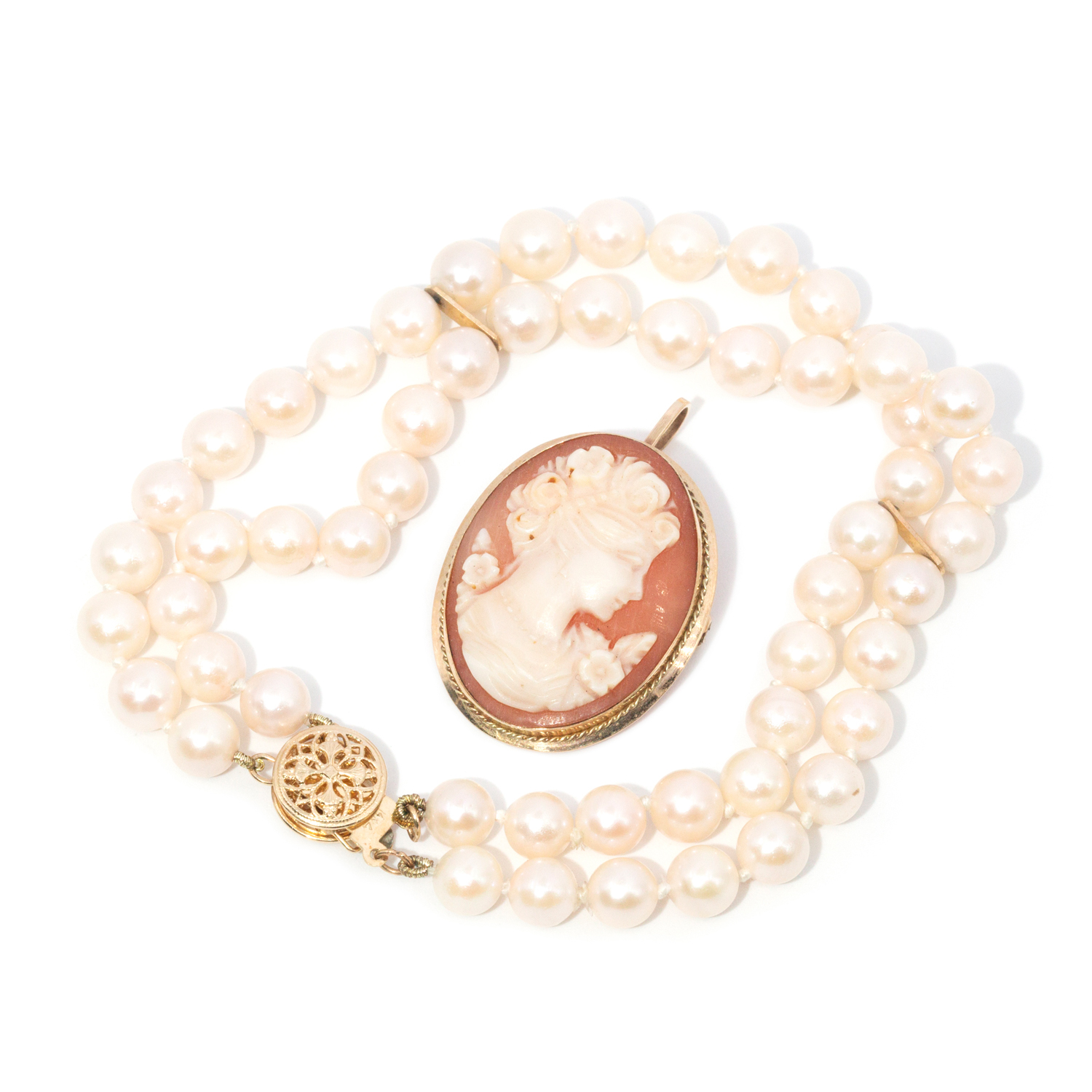 Cultured Pearl Bracelet & 9ct Gold Cameo Brooch