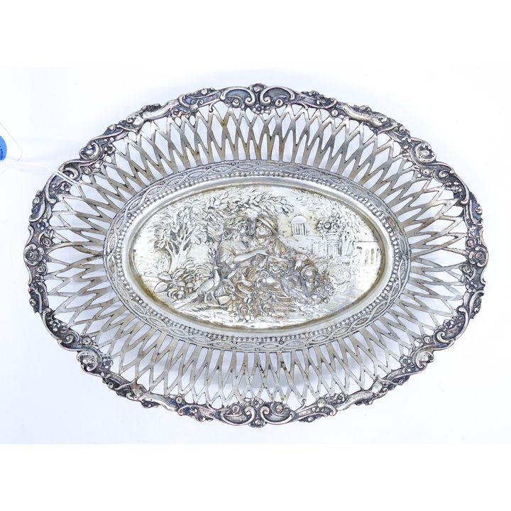 Ornate German 800 Silver Courting Scene Oval Bowl 8'' - 222 Grams