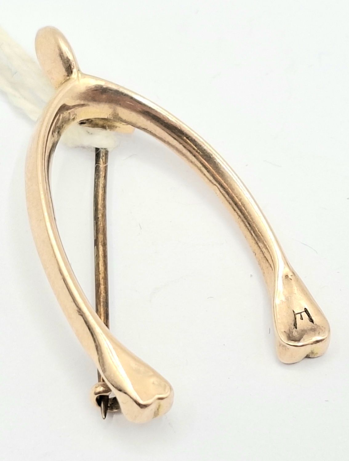 1054 · 9CT LUCKY WISHBONE BROOCH