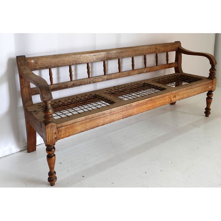 ANTIQUES & HOME DECOR AUCTION | Westgate Walding Auctioneers