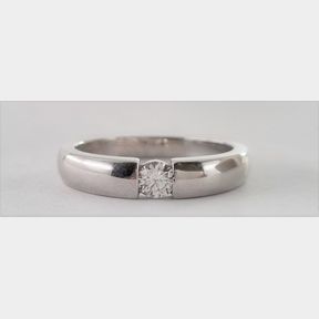 0.185CT DIAMOND COLOUR D/H CLARITY SI IN PLATINUM WEDDING RING - 51633/387