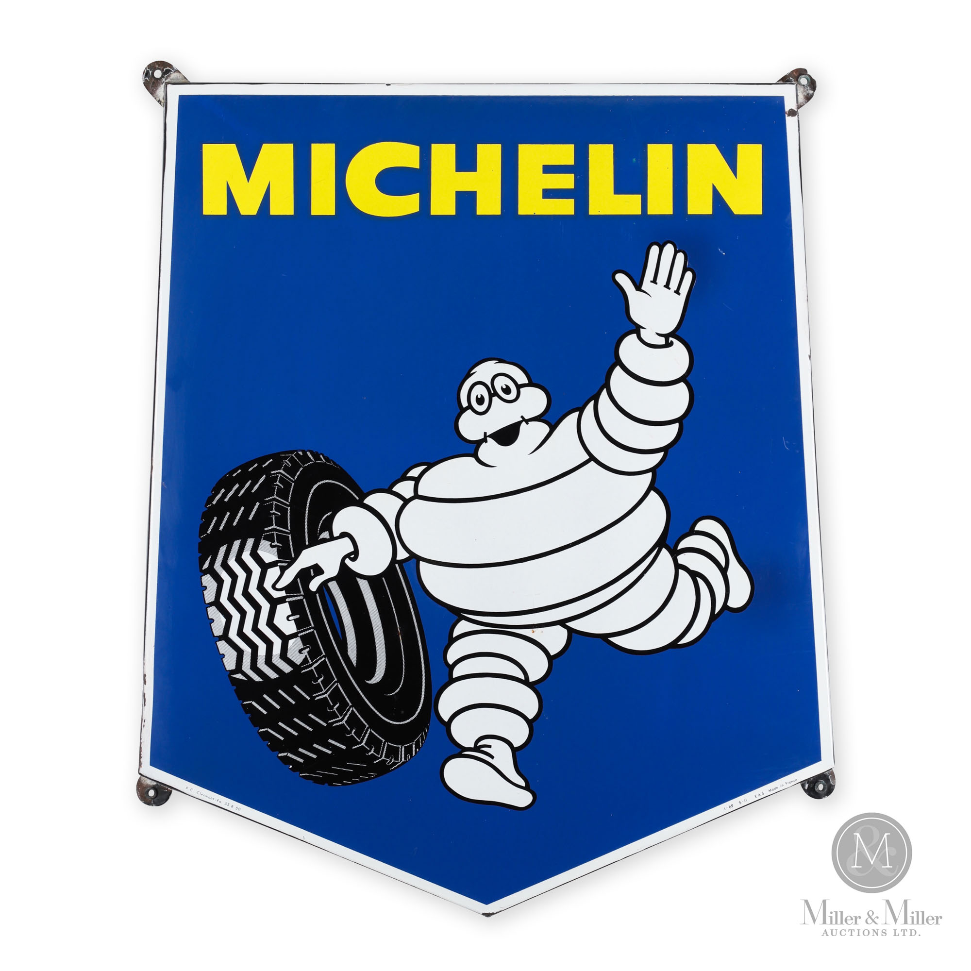 Michelin Bibendum Camion  Michelin tires, Michelin man, Matra