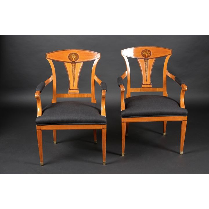 Paire de fauteuils Edwardian en bois clair. Angleterre, XIXème