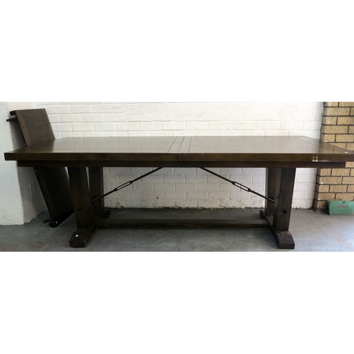 EXTENSION DINING TABLE