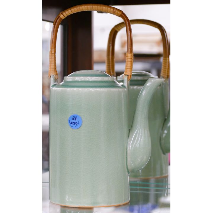 Japanese Green Crackle Glaze Teapot 10.5''