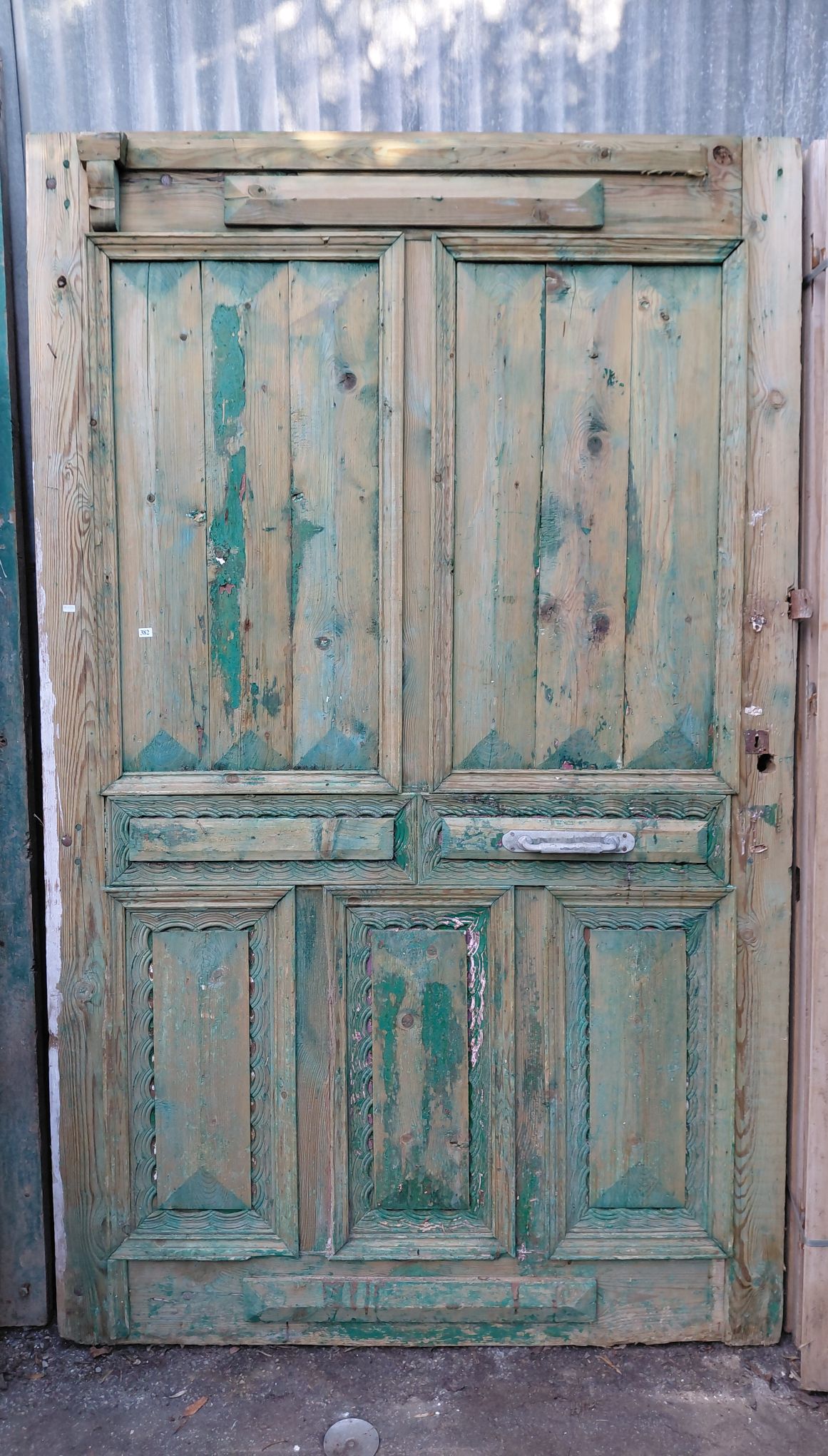 382 · LARGE ARCHITECTURAL DOOR