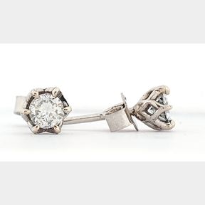 0,447CT DIAMONDS IN 9CT WHITE GOLD 6 CLAW STUDS - 51929/110