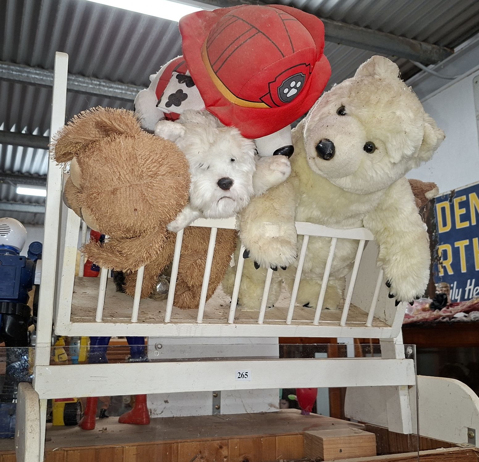 265 · DOLLS CRIB