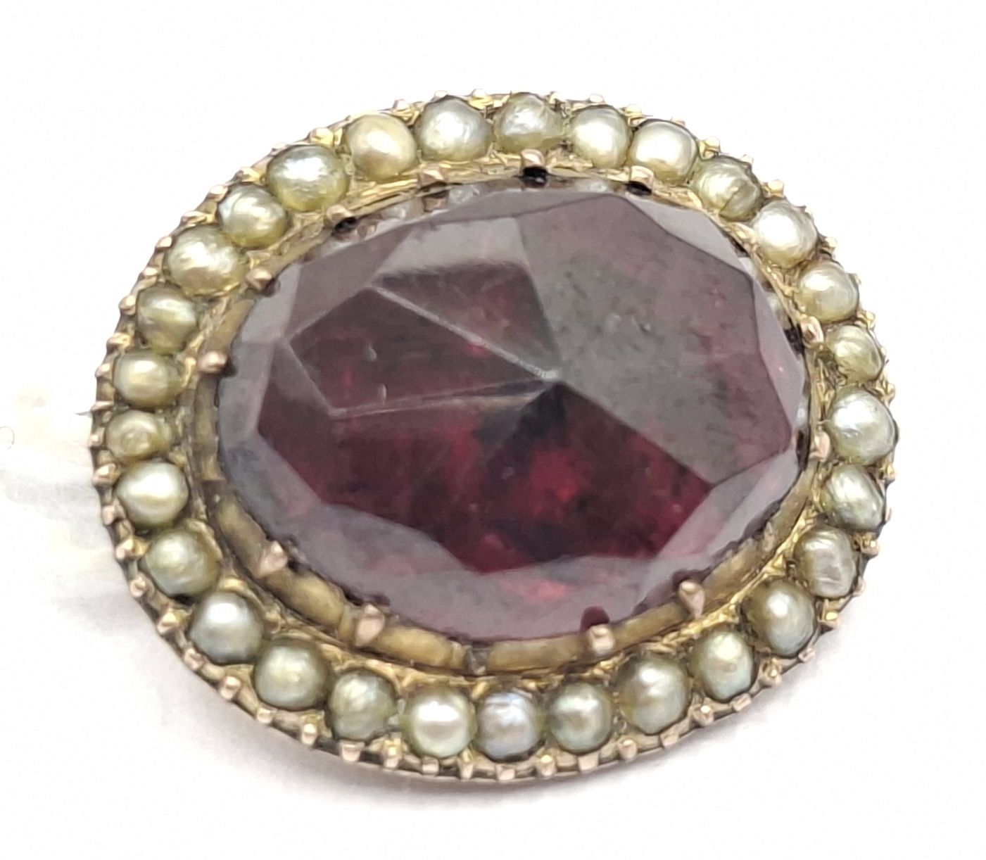 1014 · GOLD PLATED GARNET BROOCH