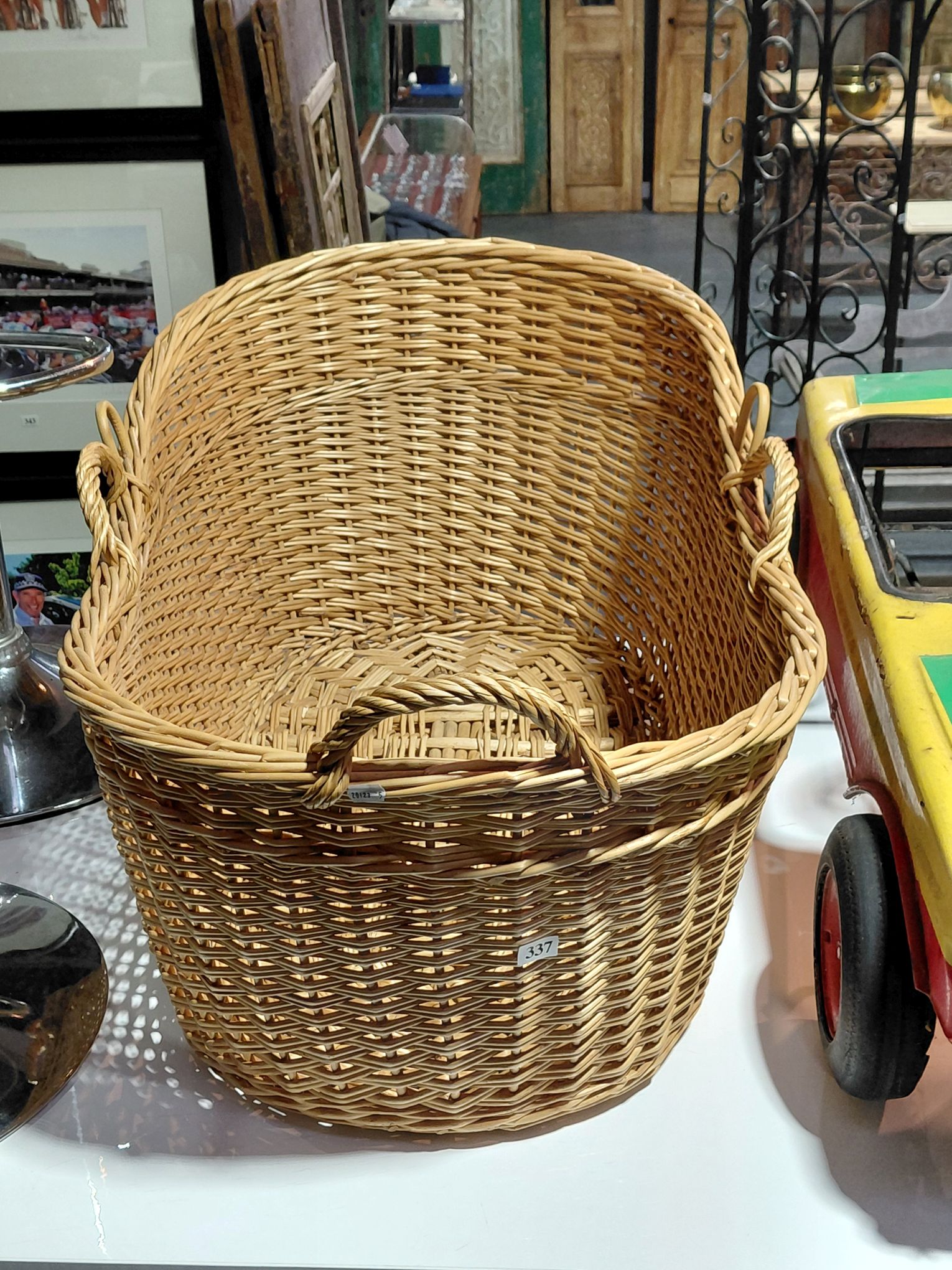 337 · CANE BASKET