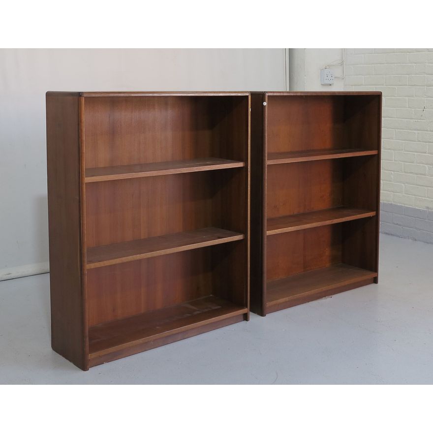 PAIR OF BOOKSHELVES