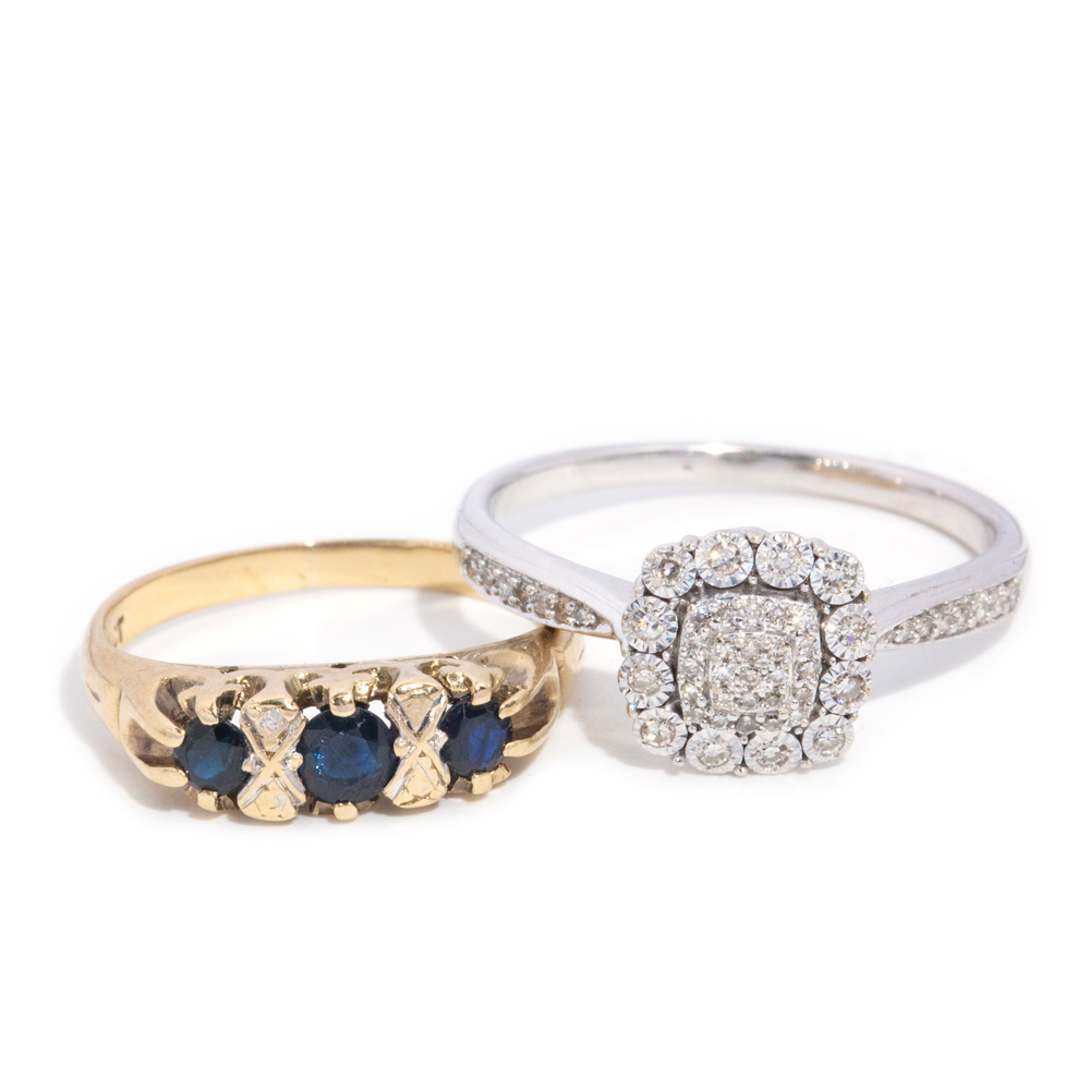 132 · Two 9ct Gold Rings