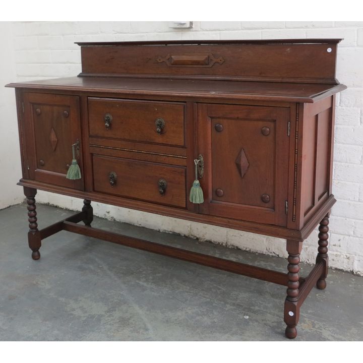 SIDEBOARD