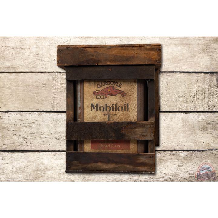 Mobiloil "E" Gargoyle Made For Ford Cars Motor Oil 5 Gallon Can w/ Original Crate