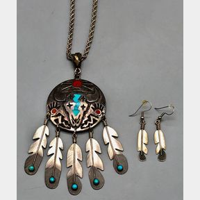 Buffalo And Feather Themed Necklace With Earrings