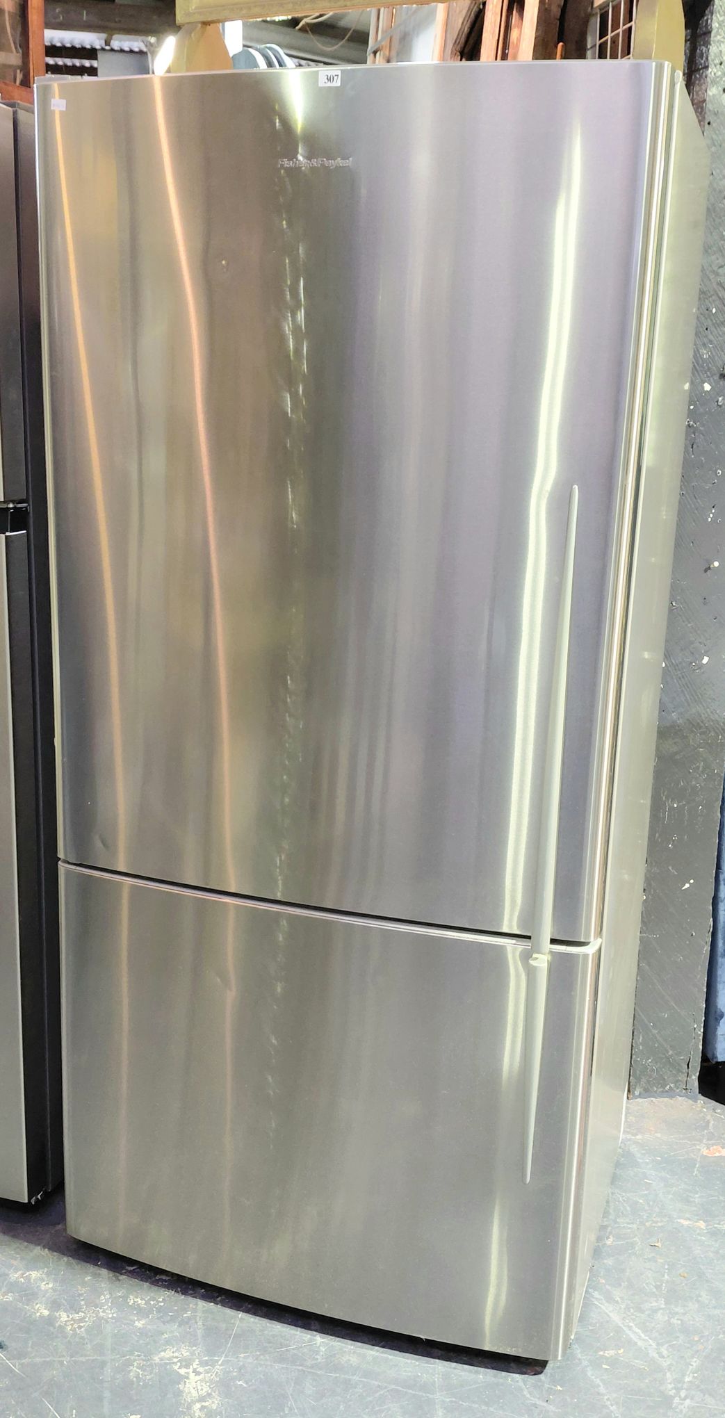 307 · FISHER AND PAYKEL FRIDGE