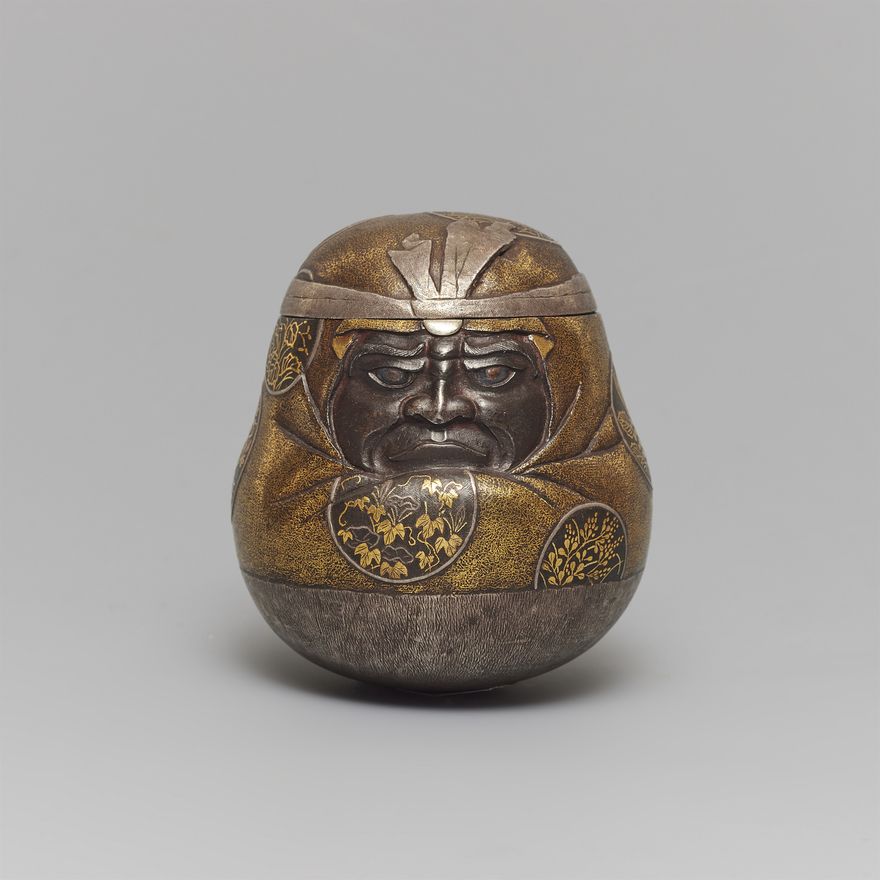 A small mixed metal box. Late 19th century