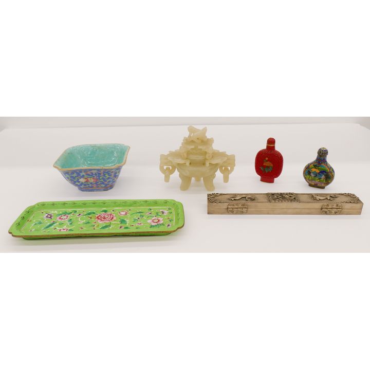 Box Old Chinese Porcelain Bowl and Snuff Bottles etc.