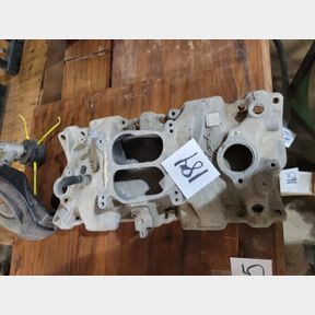 Edelbrock aluminum high rise 350 Chevy manifold