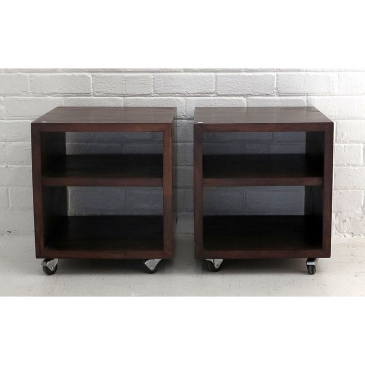 PAIR OF WEYLANDTS PEDESTALS