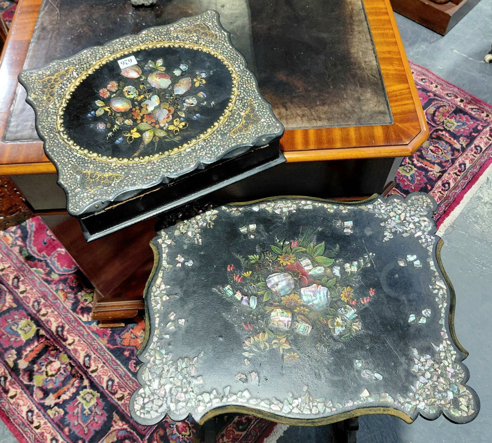 626 · EBONISED SIDE TABLE AND BOX