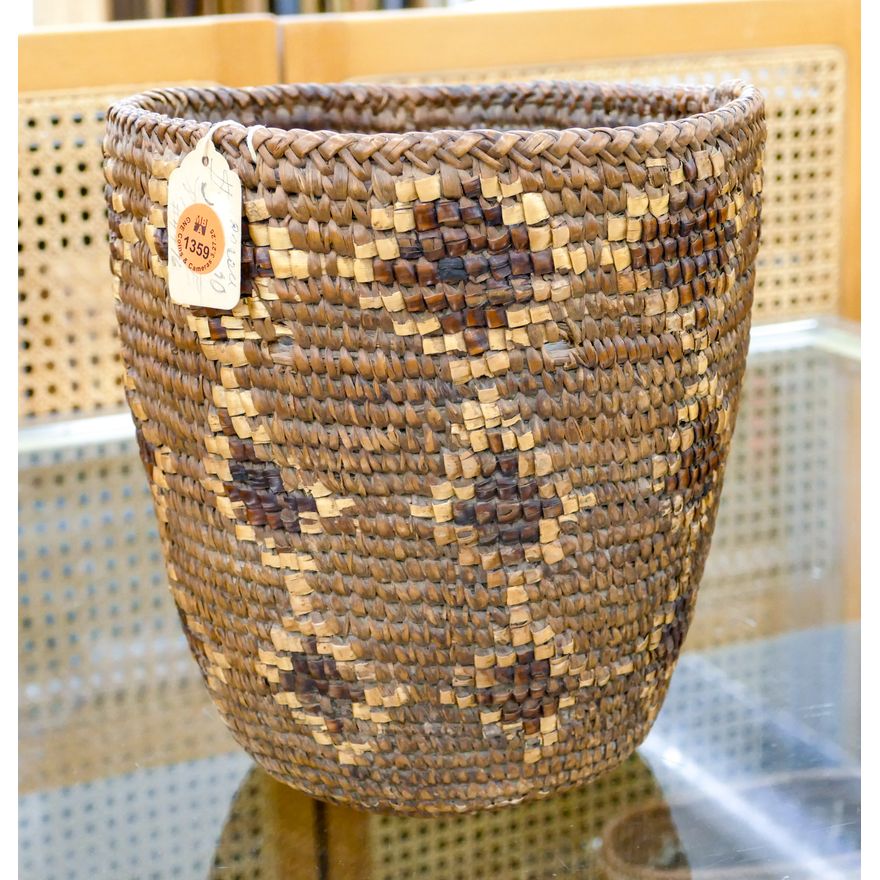 Antique Klickitat Diamond Pattern Indian Basket 8''