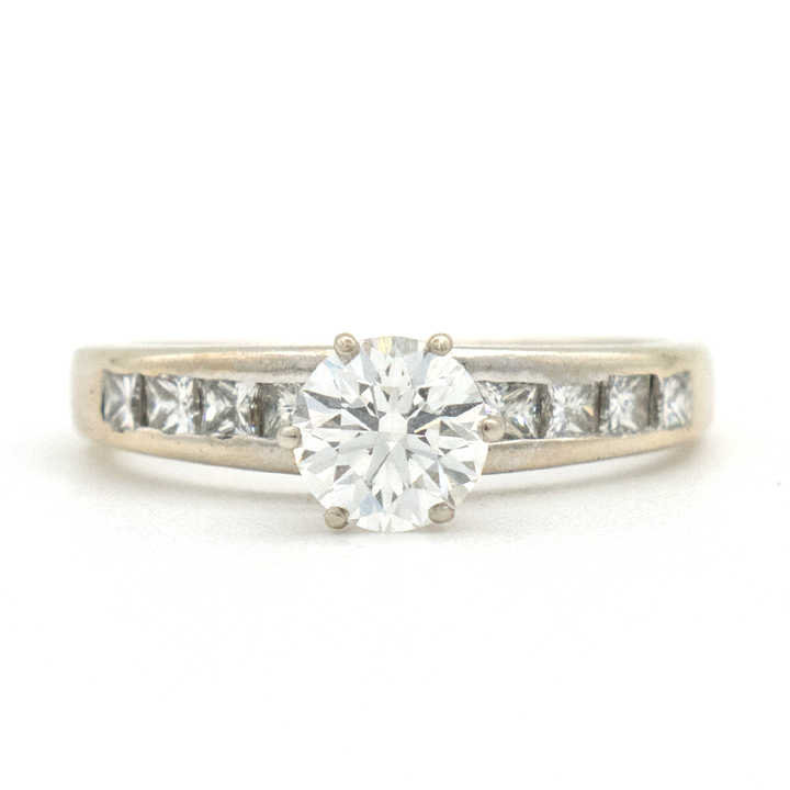 Anillo solitario